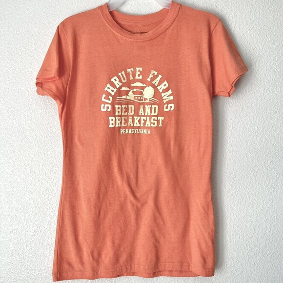 NWT Schrute Farms Bed Breakfast (Medium) Peach T-Shirt The Office - Picture 5 of 8
